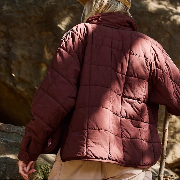 NWT Free People Pippa Packable Puffer Jacket in Bitter Chocolate Brown - Picture 3 of 8